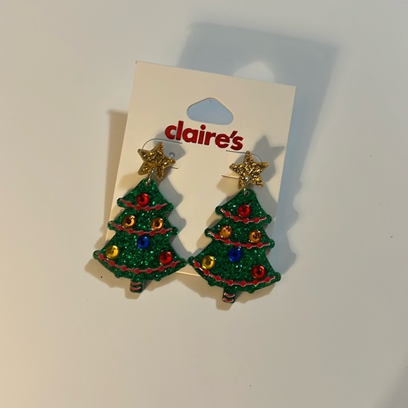 #534 Claire’s Christmas Tree Earrings - Picture 1 of 3